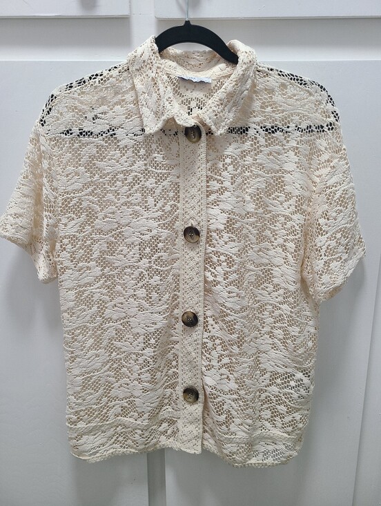 Zara Tops - ZARA WOMAN Cream Floral Wave Lace Short-Sleeve Collared Blouse- Medium Boho Chic